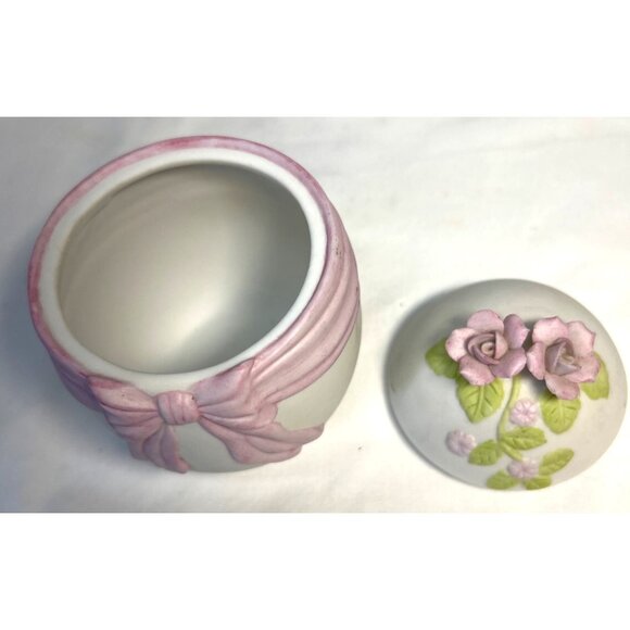 Lefton 1984 Hand Painted Egg-Shaped Trinket Box With Pink Flowers & Bow Design - Picture 4 of 5